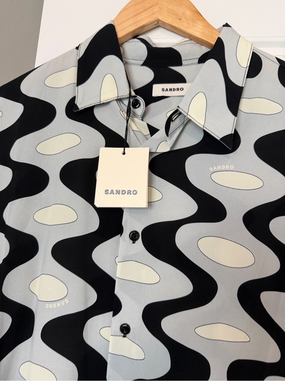 Sandro Black, Gray & Cream Wave-Print Button-Down Shirt S - Picture 6 of 11